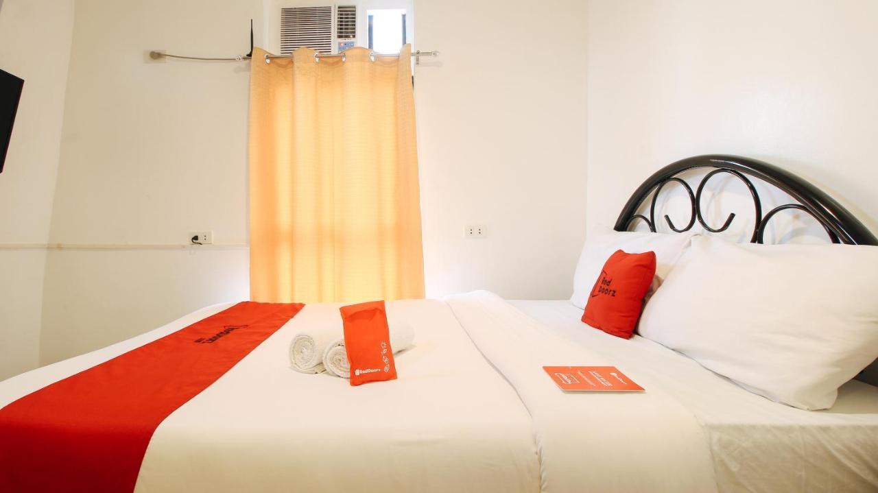 Reddoorz Plus @ Jardin Suites Guadalupe Nuevo Mandaluyong Exterior photo